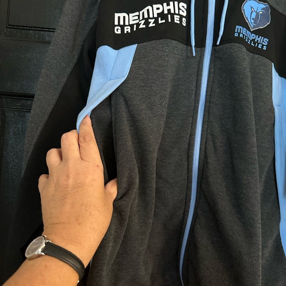 🐻 Authentic Memphis Grizzlies hoodie, size Men’s Large 🐻 - Picture 5 of 10
